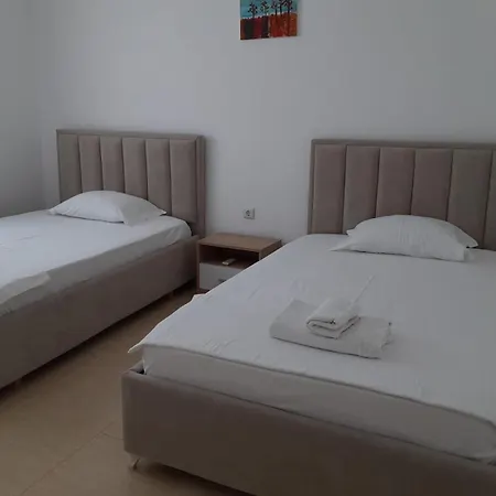 Sara And Noel Ksamil