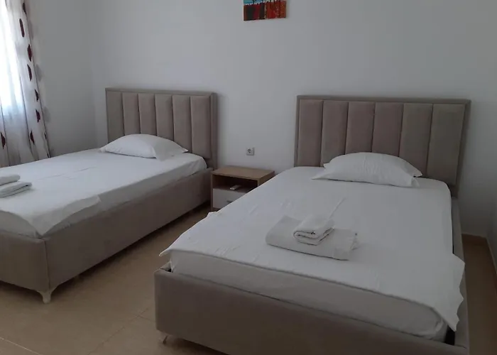 Sara And Noel Ksamil